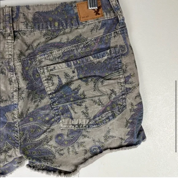 American Eagle Outfitters Paisley Print Corduroy Jean Shorts Stretch Size 6 - Picture 6 of 9